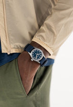 Load image into Gallery viewer, Khaki Field Quartz 33mm - H69301940