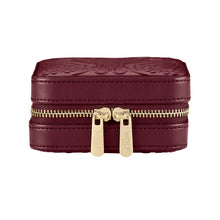 Load image into Gallery viewer, WOLF Liberty Small Travel Zip Case 381327
