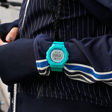 Load image into Gallery viewer, CASIO G-SQUAD WOMEN GMD-B300SC-2
