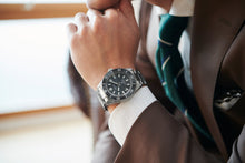 Load image into Gallery viewer, SEIKO PROSPEX AUTOMATIC &quot;1965 DIVER&#39;S MODERN RE-INTERPRETATION&quot; SPB143J1
