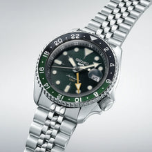 Load image into Gallery viewer, SEIKO 5 Sports Automatic SSK035
