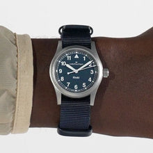 Load image into Gallery viewer, Khaki Field Quartz 33mm - H69301940
